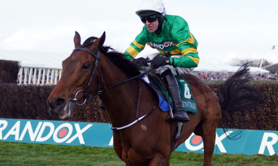 INGHILTERRA. Aintree, Fakir D’Oudairies e Mark Walsh senza problemi conservano il titolo nella Marsh Chase. Doppio McManus grazie a Jonbon, di misura nella Top Novices contro la novità El Fabiolo; Ahoy Senor e Derek Fox fantastico primo piano nella Mildmay, Gelino Bello nella Sefton Novices