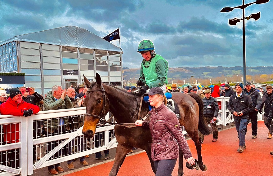 IRLANDA. Winter Festival a Fairyhouse. Domenica tre prove di Gr1, nella Hatton’s Grace l’imbattuto Impaire Et Passe per il primo step Champion Hurdle, vs il detentore della corsa Teahupoo